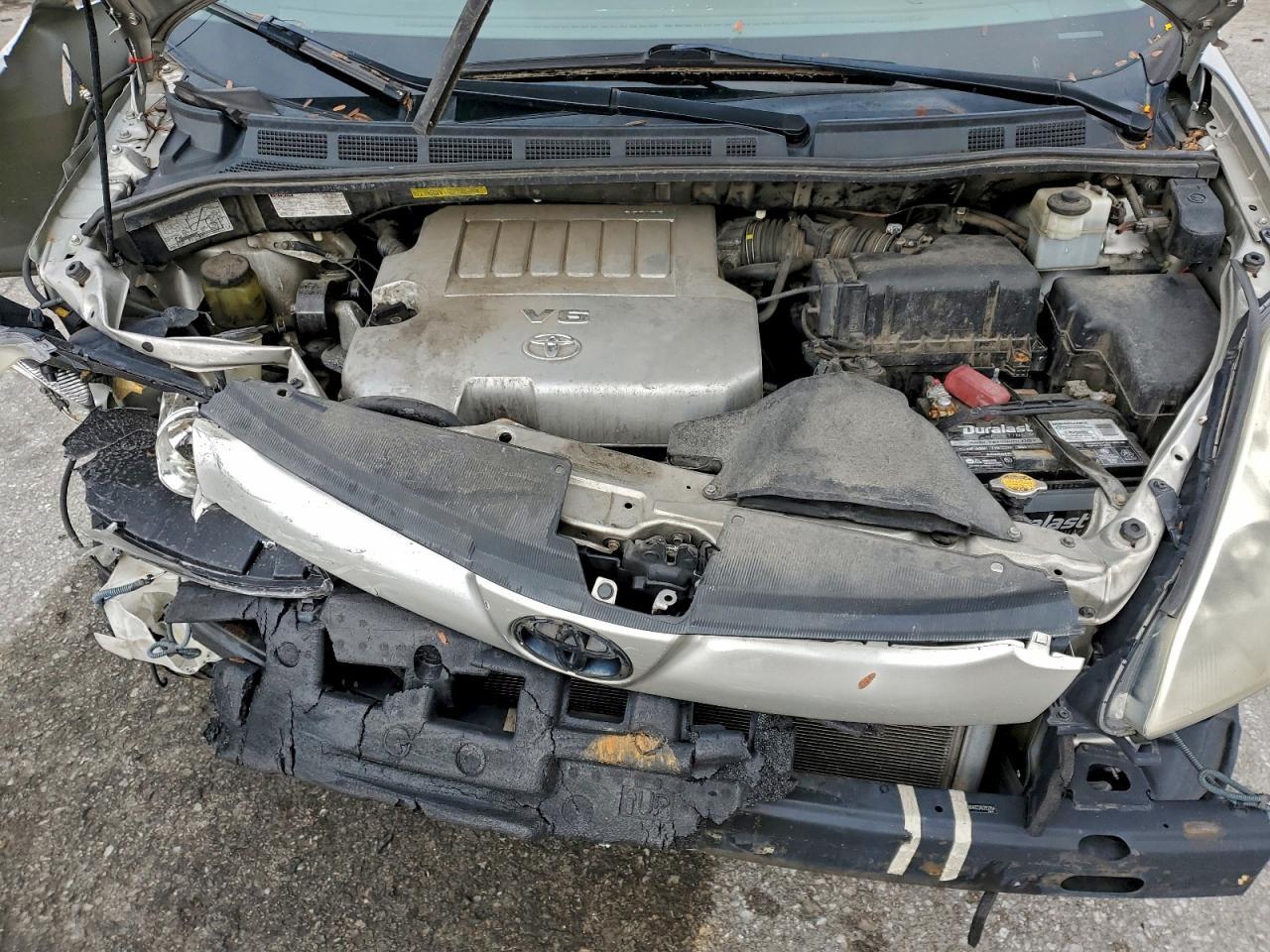 2010 TOYOTA SIENNA