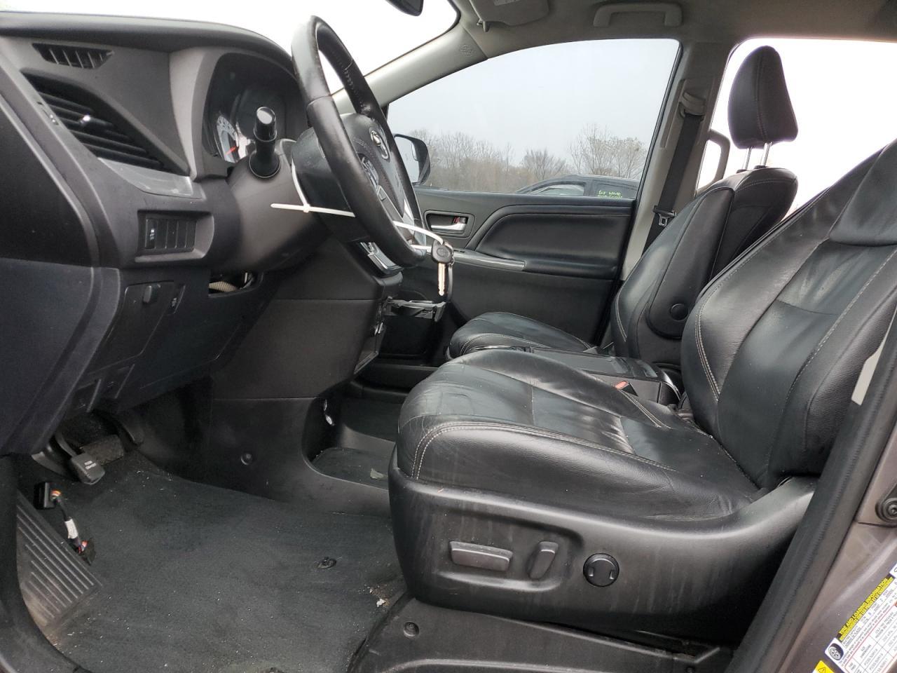 2019 TOYOTA SIENNA