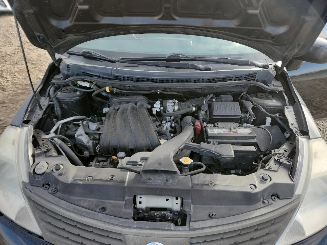 2010 NISSAN VERSA