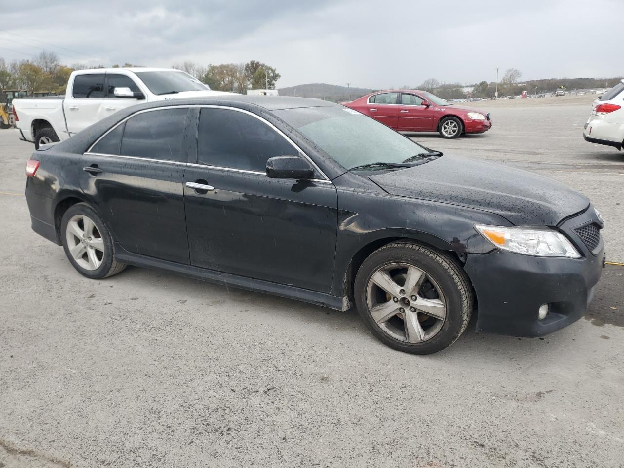 2011 TOYOTA CAMRY
