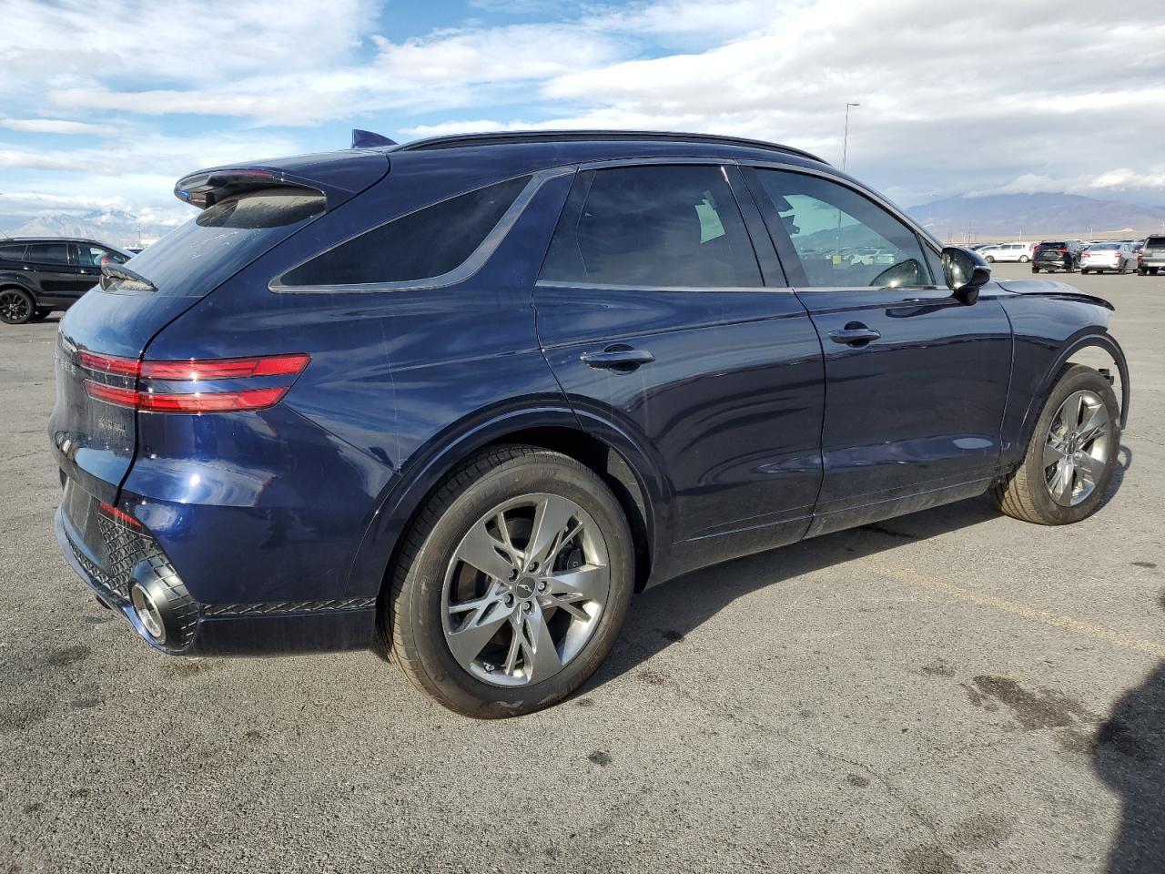 2024 GENESIS GV70