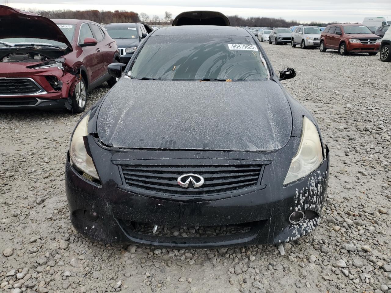 2011 INFINITI G37