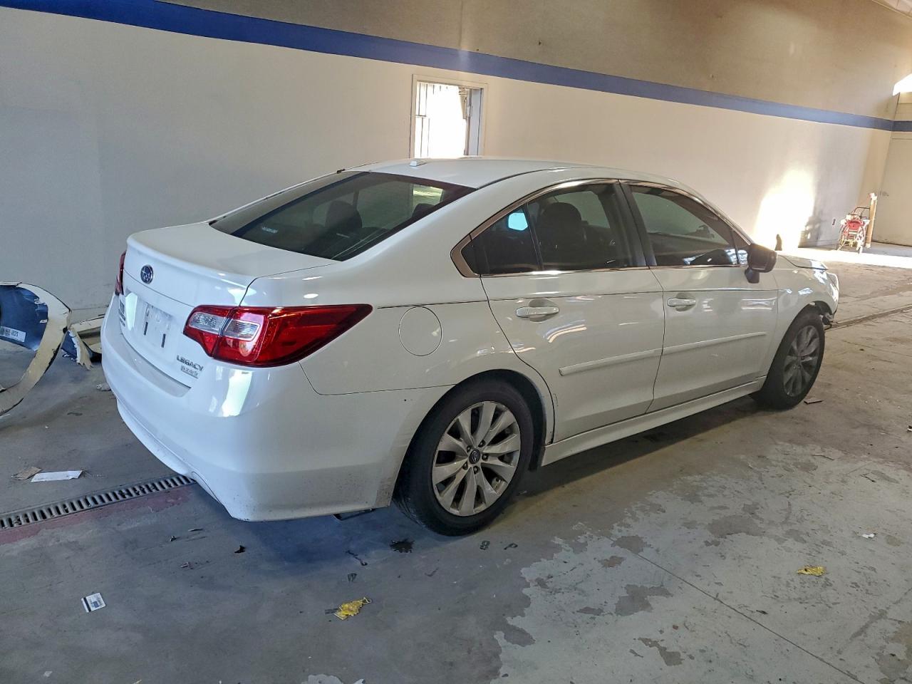 2015 SUBARU Legacy
