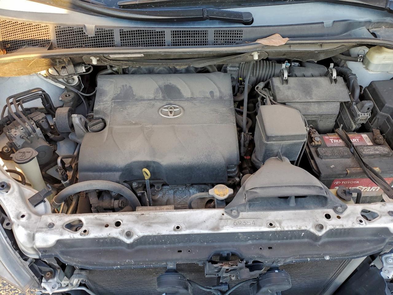 2015 TOYOTA SIENNA