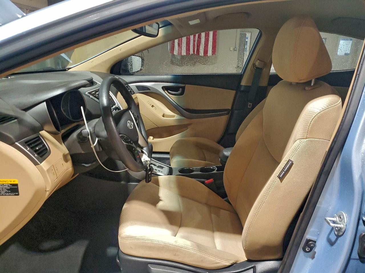 2012 HYUNDAI ELANTRA