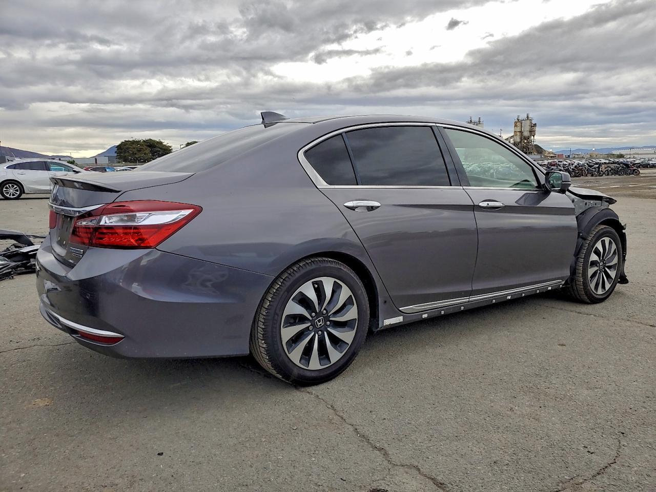 2017 HONDA ACCORD