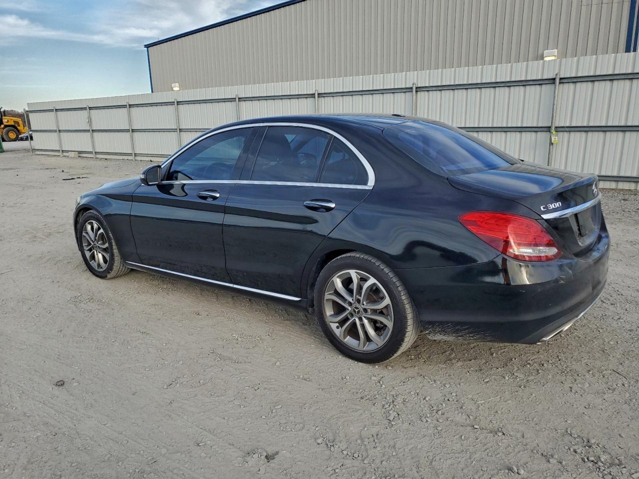 2017 MERCEDES-BENZ C-CLASS