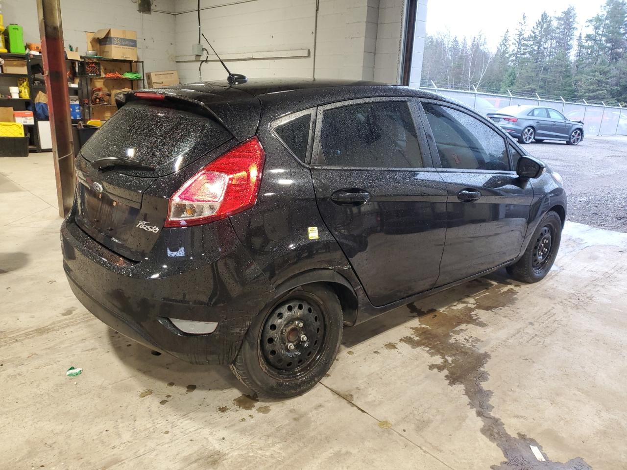 2014 FORD Fiesta