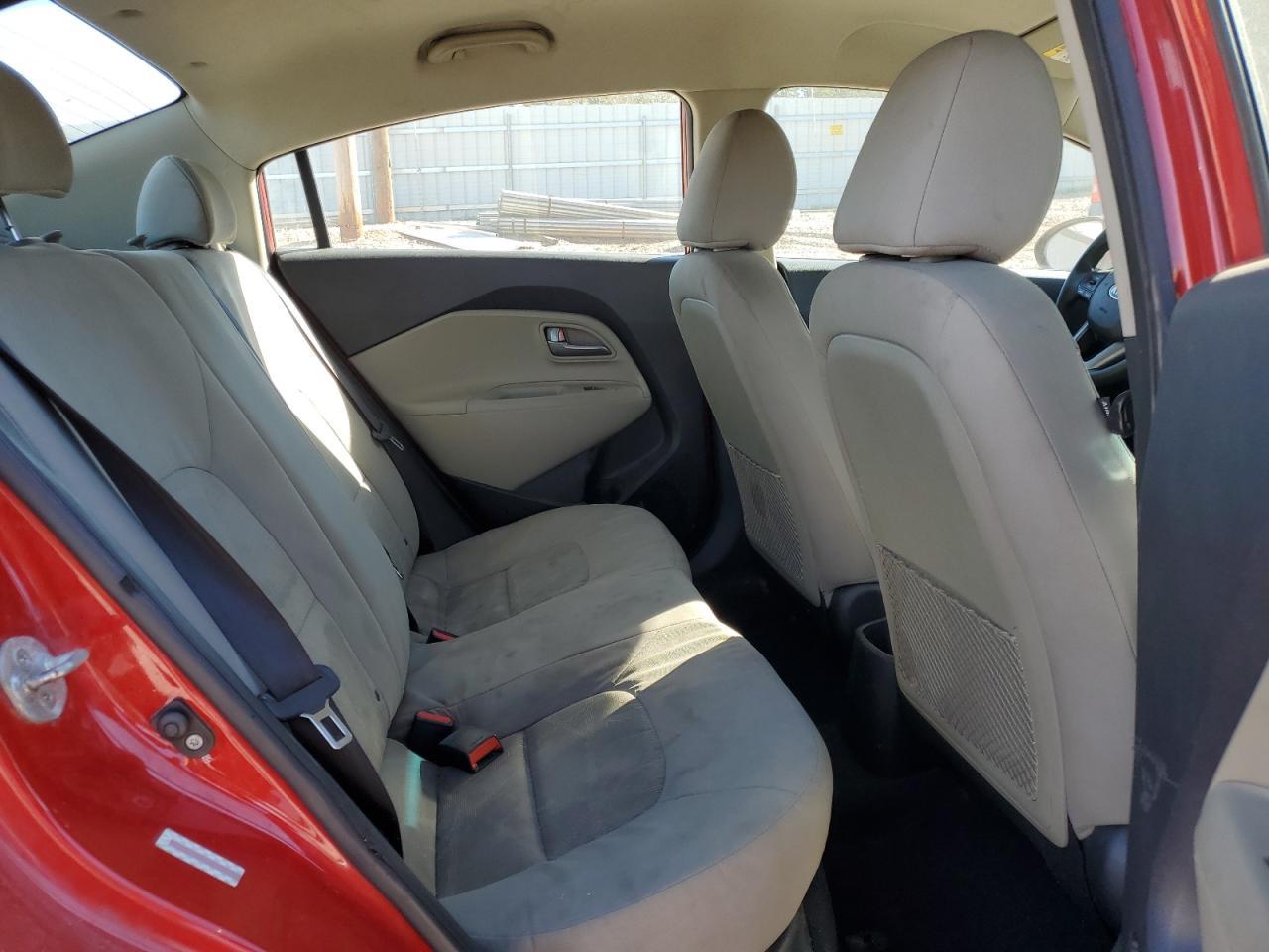 2015 KIA RIO