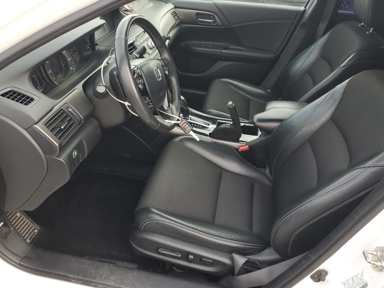 2017 HONDA ACCORD