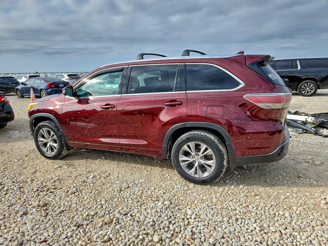 2014 TOYOTA HIGHLANDER