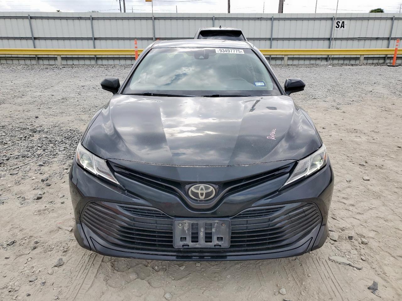 2018 TOYOTA CAMRY