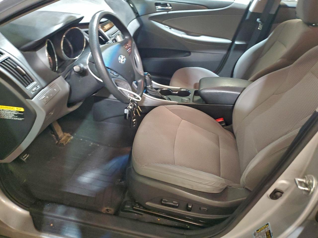 2013 HYUNDAI SONATA