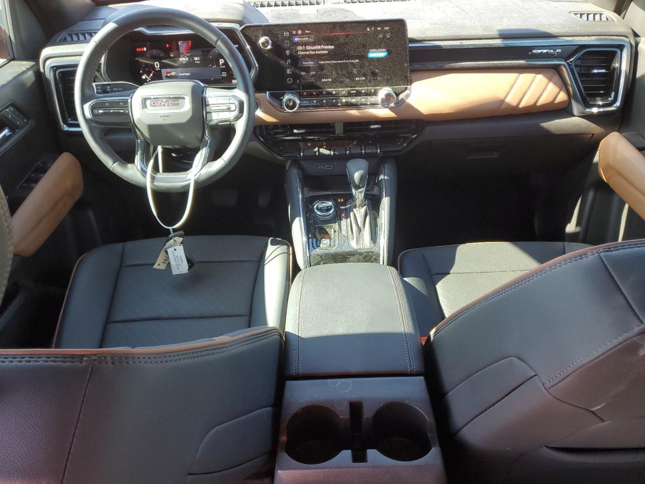 2025 GMC CANYON