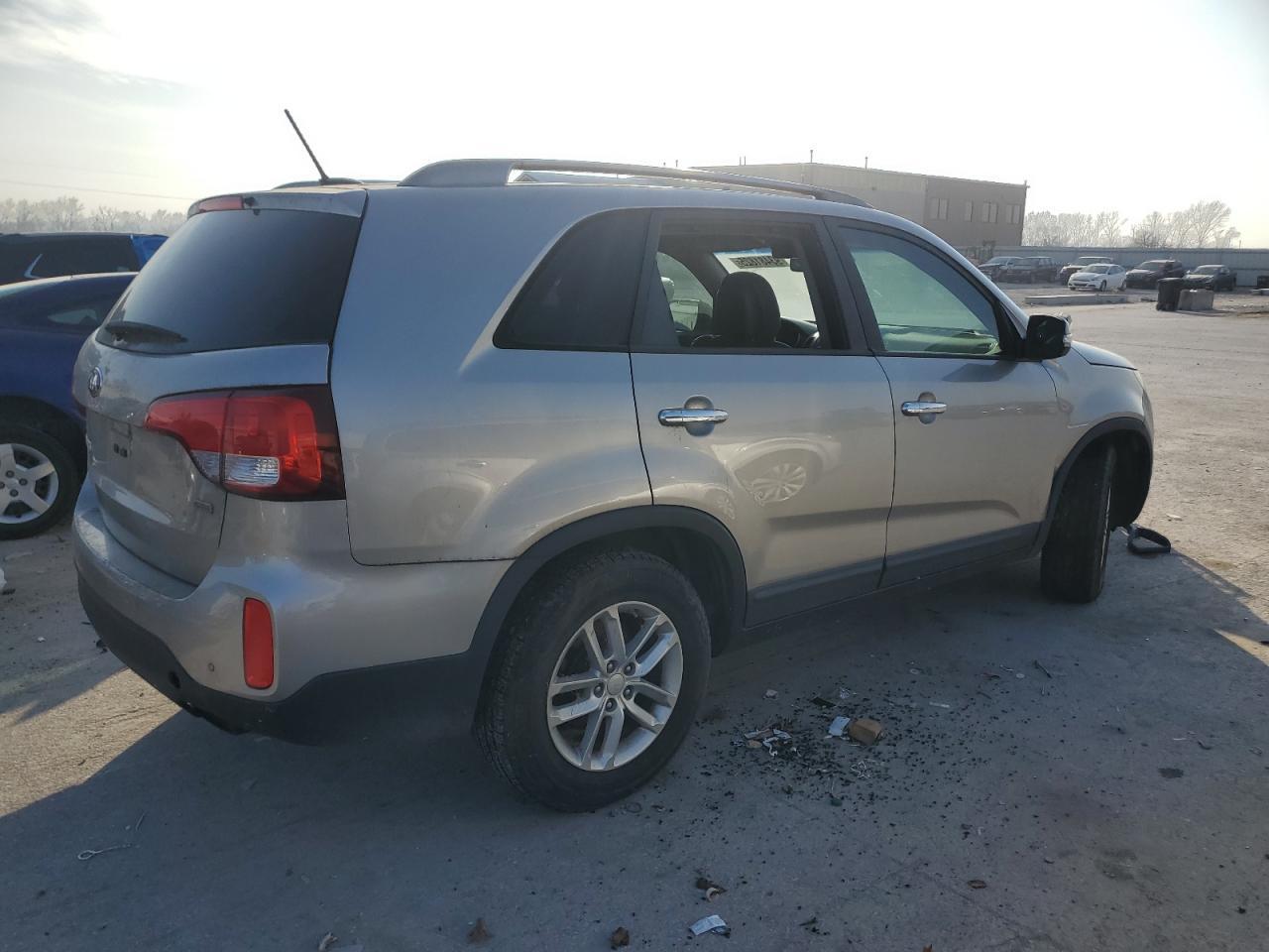 2015 KIA SORENTO