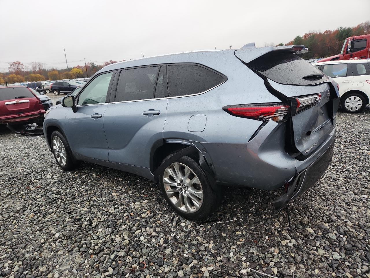 2022 TOYOTA HIGHLANDER