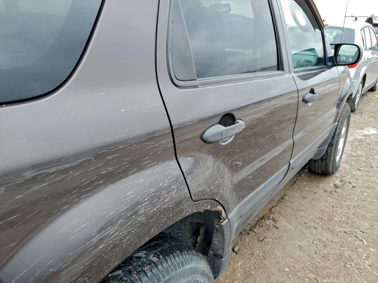 2006 FORD ESCAPE