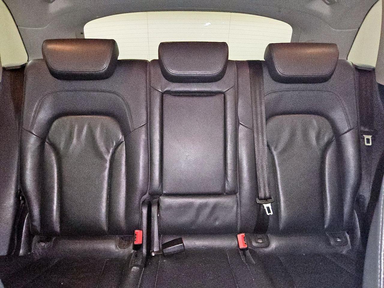 2010 AUDI Q5