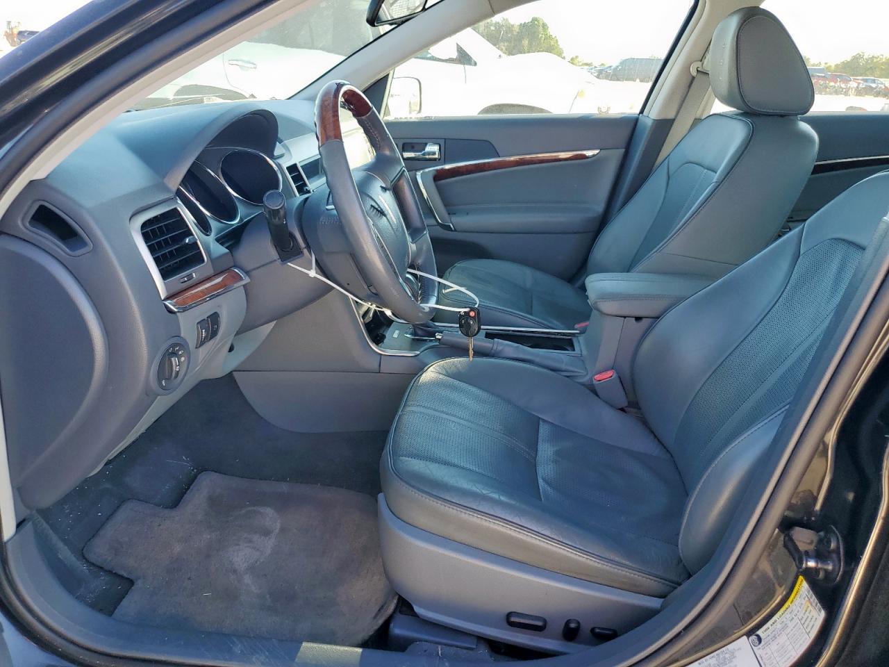 2010 LINCOLN MKZ