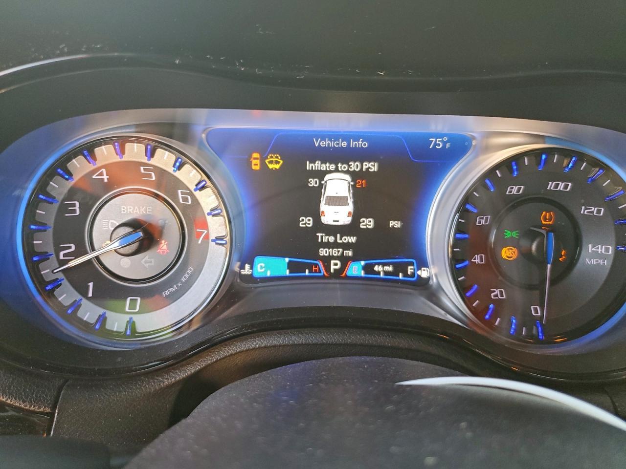 2019 CHRYSLER 300
