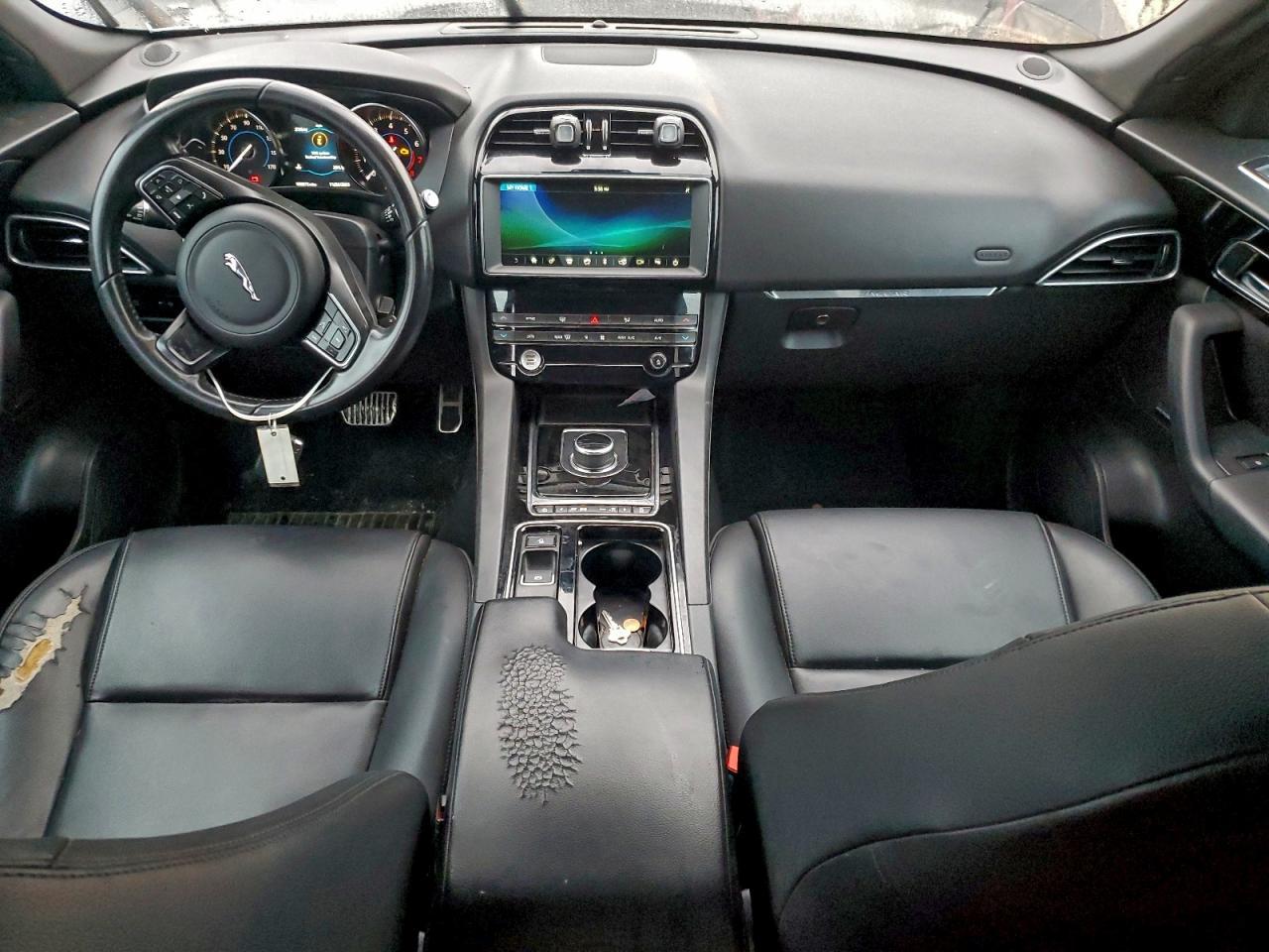 2019 JAGUAR F-Pace