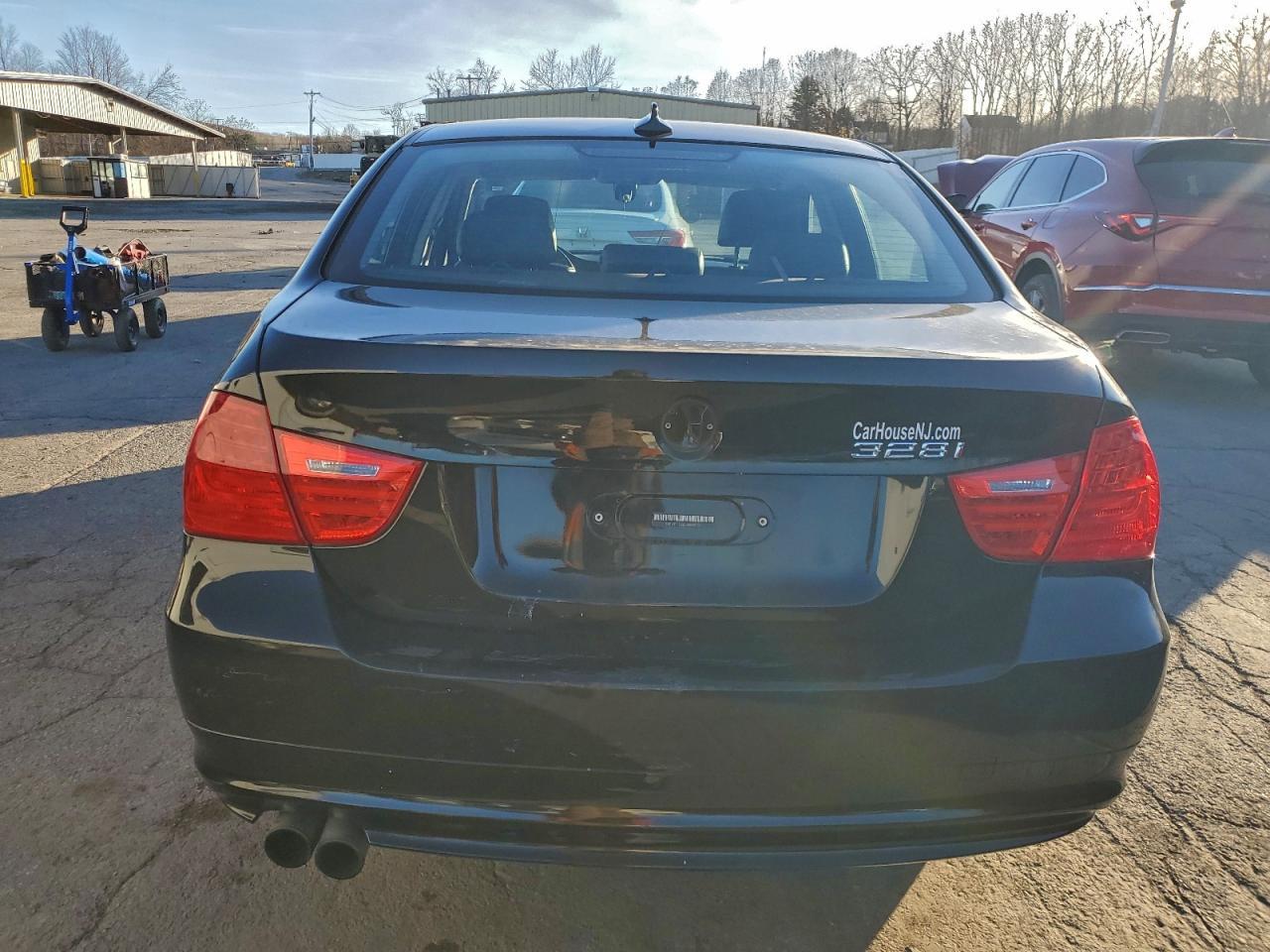 2011 BMW 3 SERIES