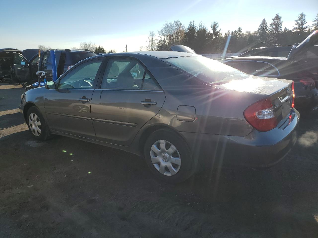 2004 TOYOTA CAMRY