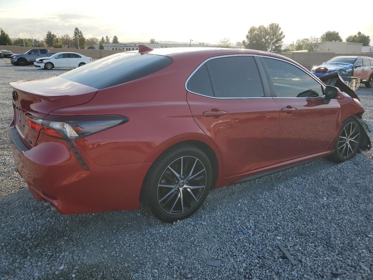 2024 TOYOTA CAMRY