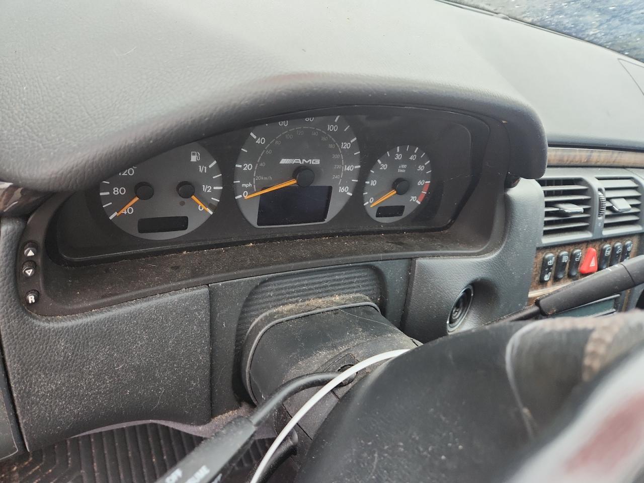 2001 MERCEDES-BENZ E-Class