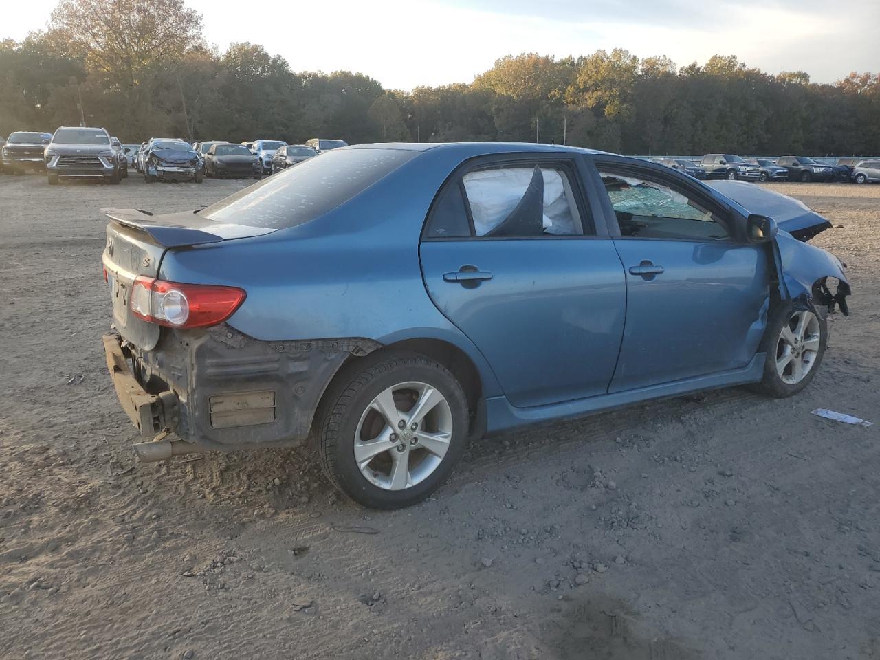 2013 TOYOTA COROLLA