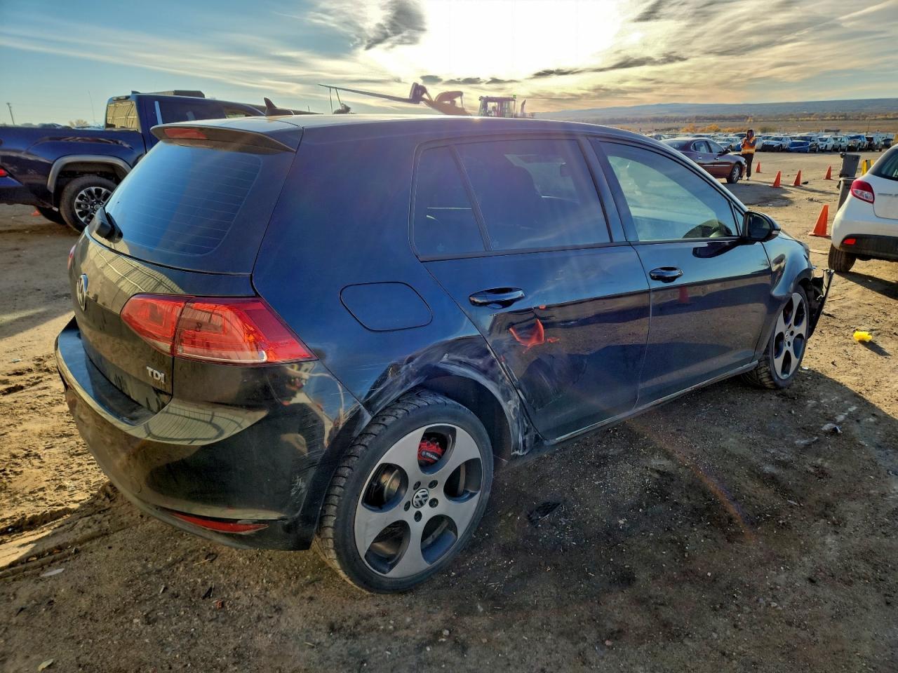 2015 VOLKSWAGEN GOLF