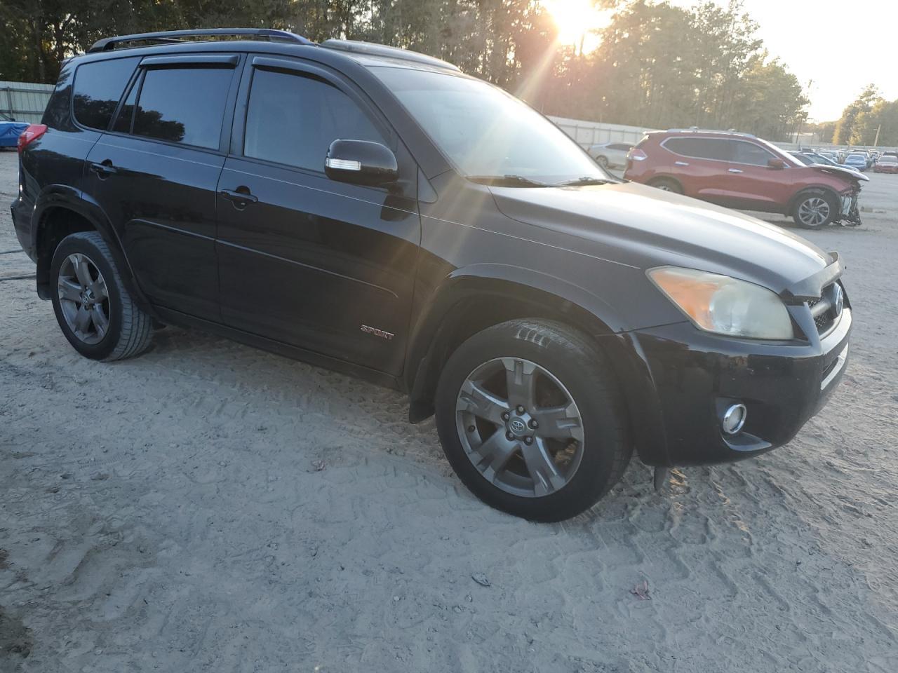 2011 TOYOTA RAV4
