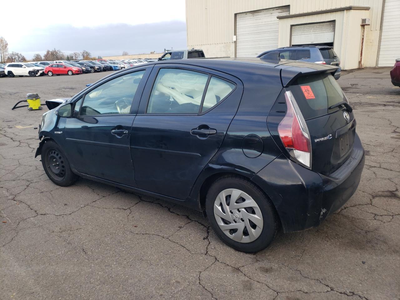 2016 TOYOTA Prius c