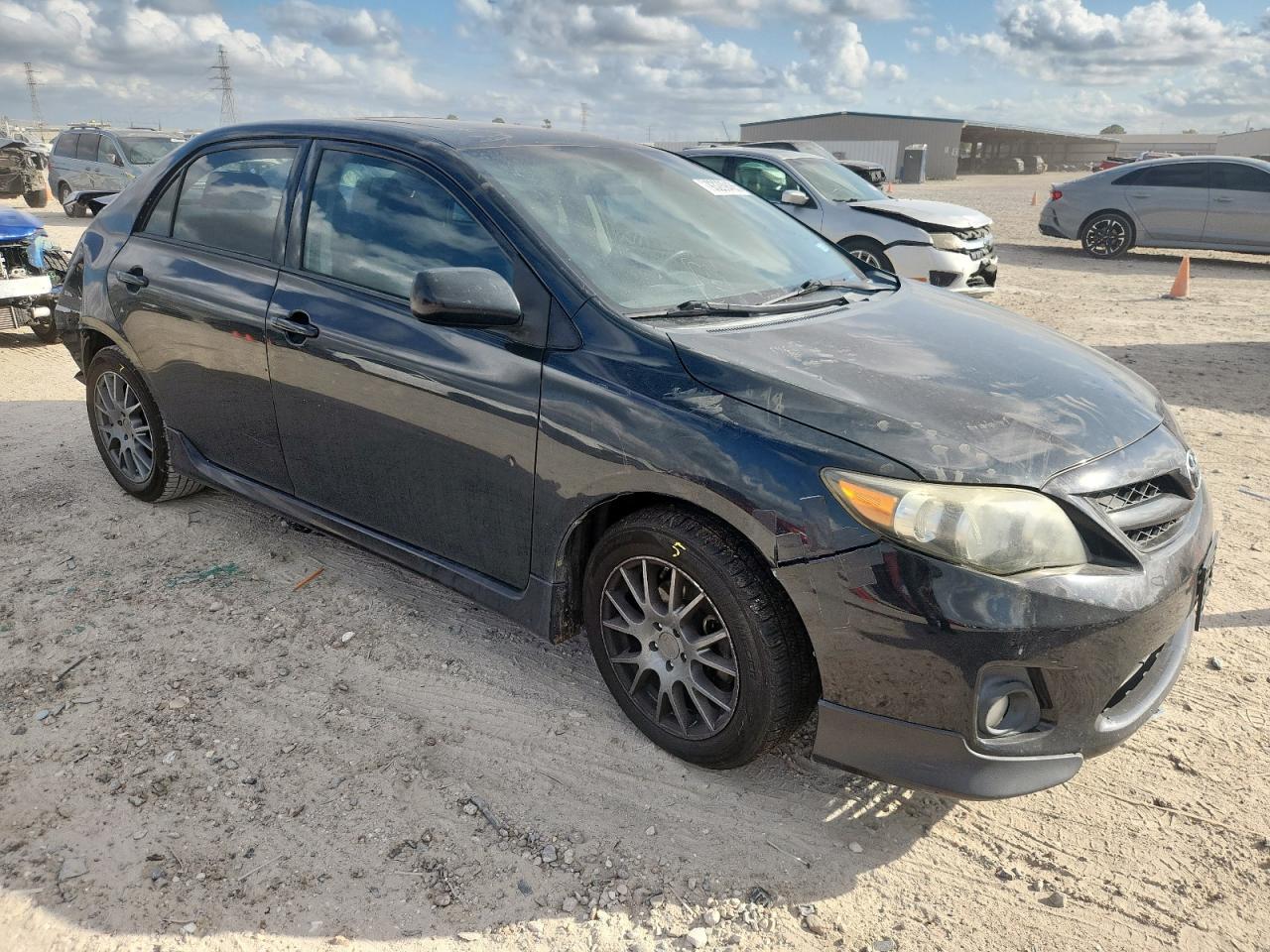 2013 TOYOTA COROLLA