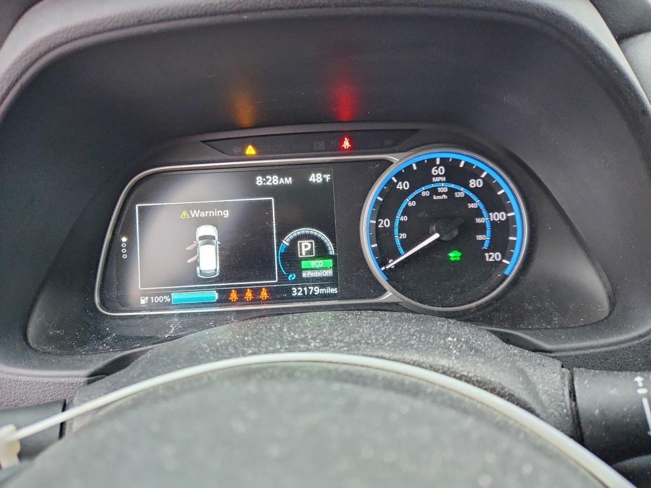 2023 NISSAN LEAF