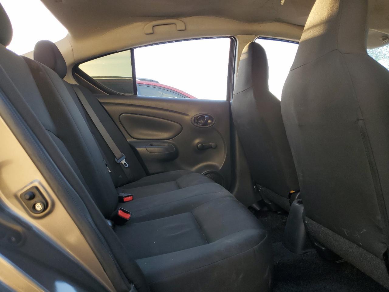 2016 NISSAN VERSA