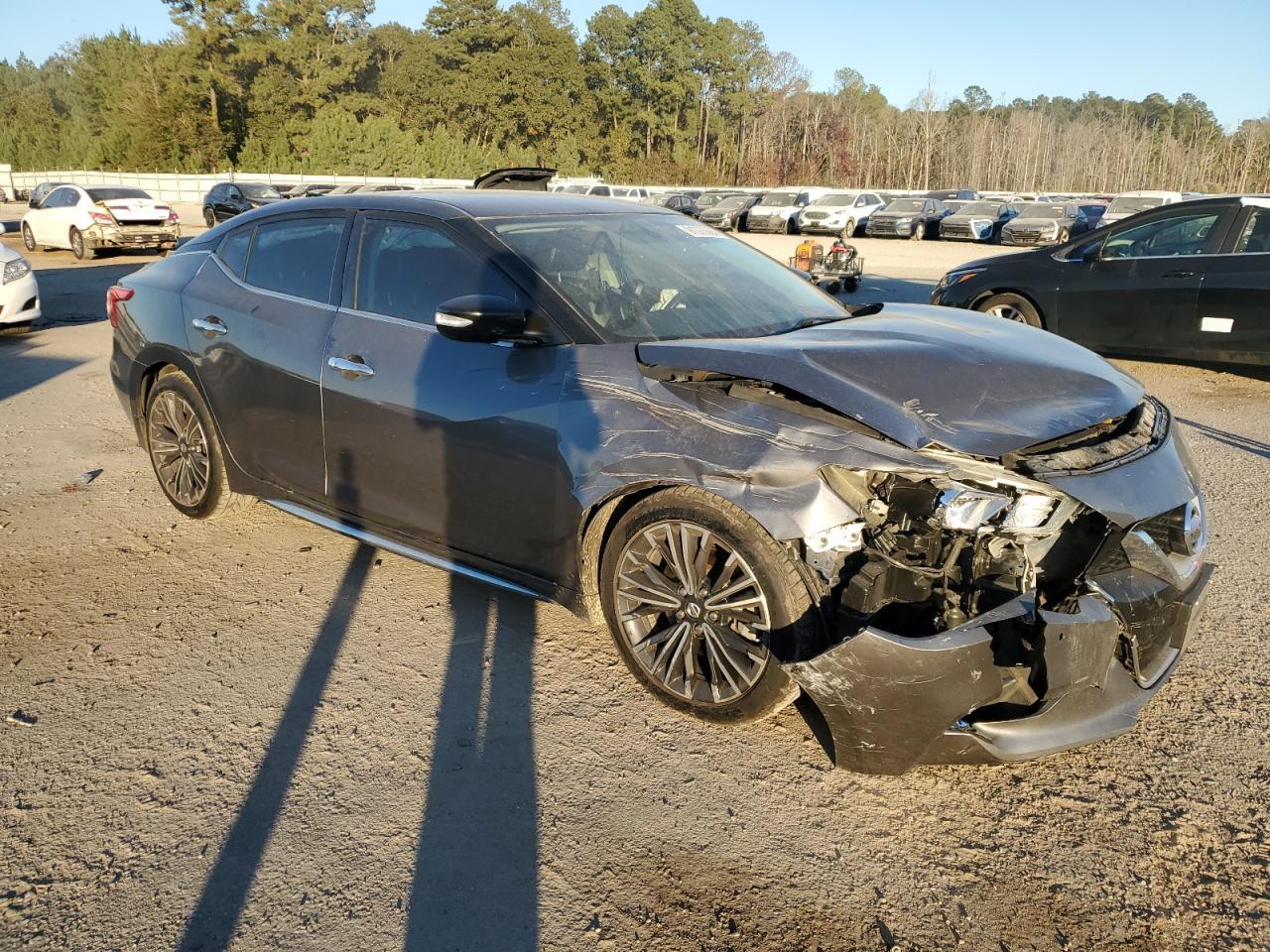 2017 NISSAN Maxima