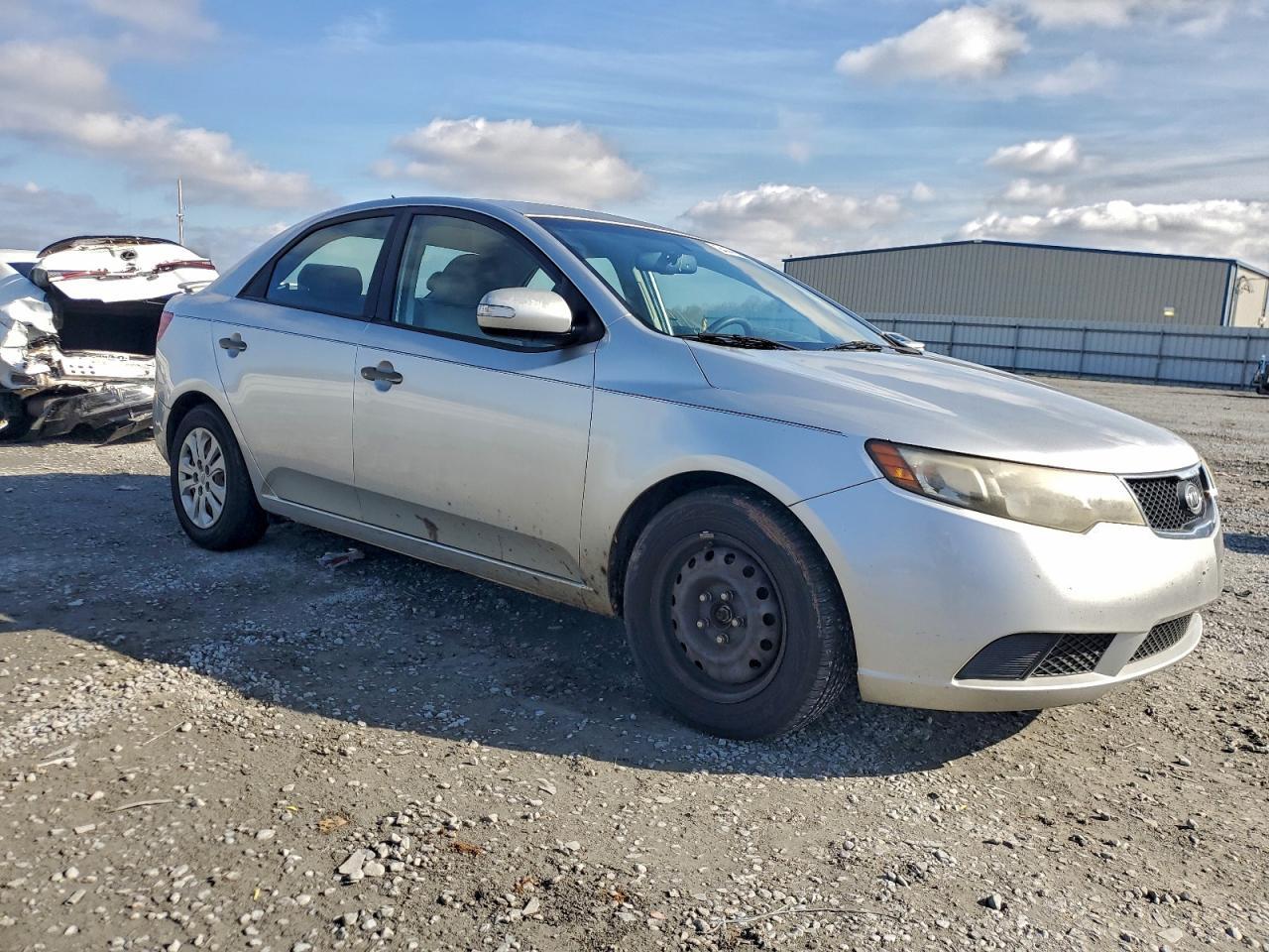 2010 KIA FORTE