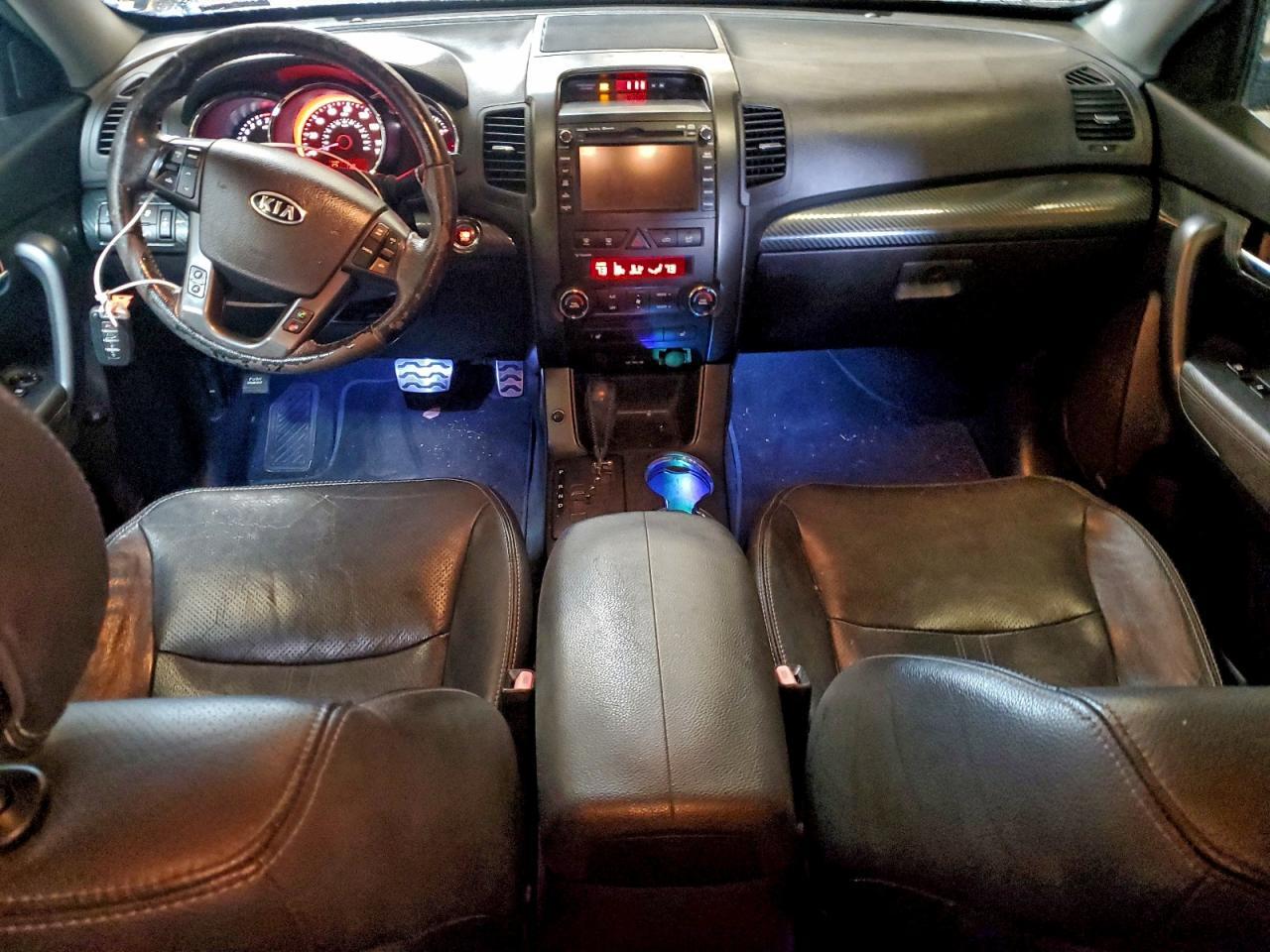 2011 KIA SORENTO