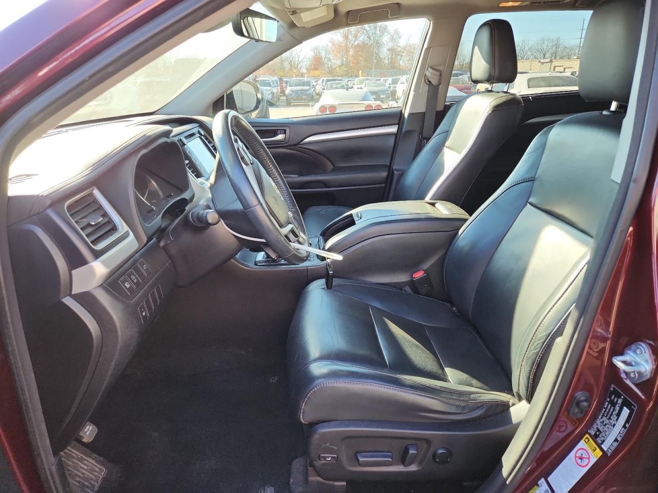 2017 TOYOTA HIGHLANDER