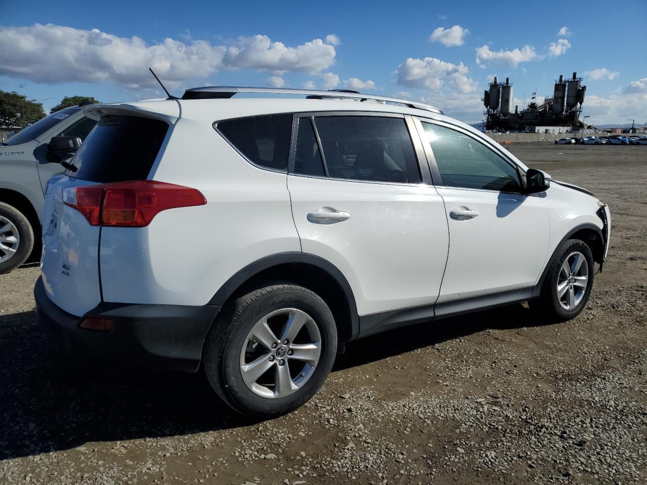 2015 TOYOTA RAV4
