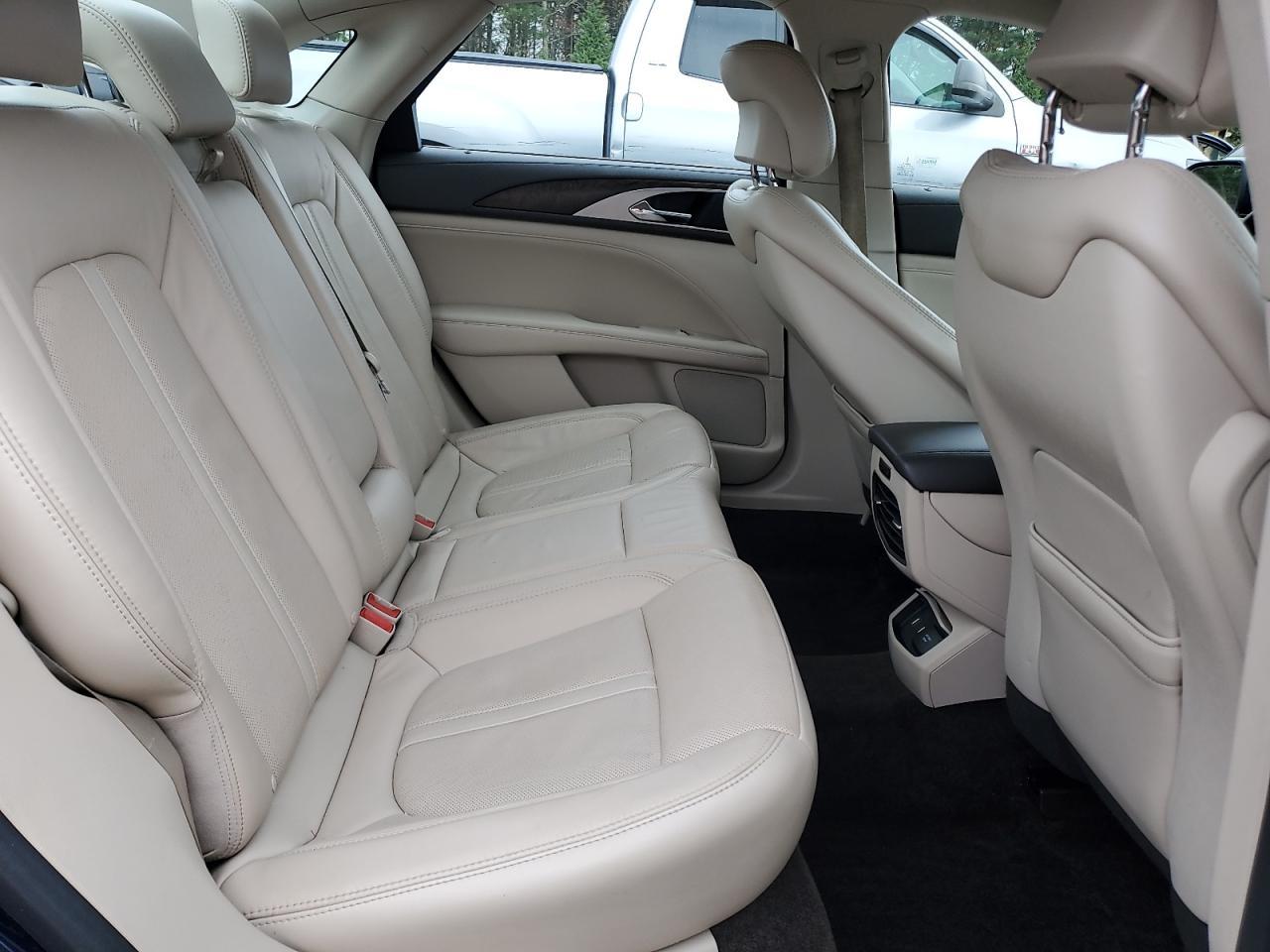 2017 LINCOLN MKZ
