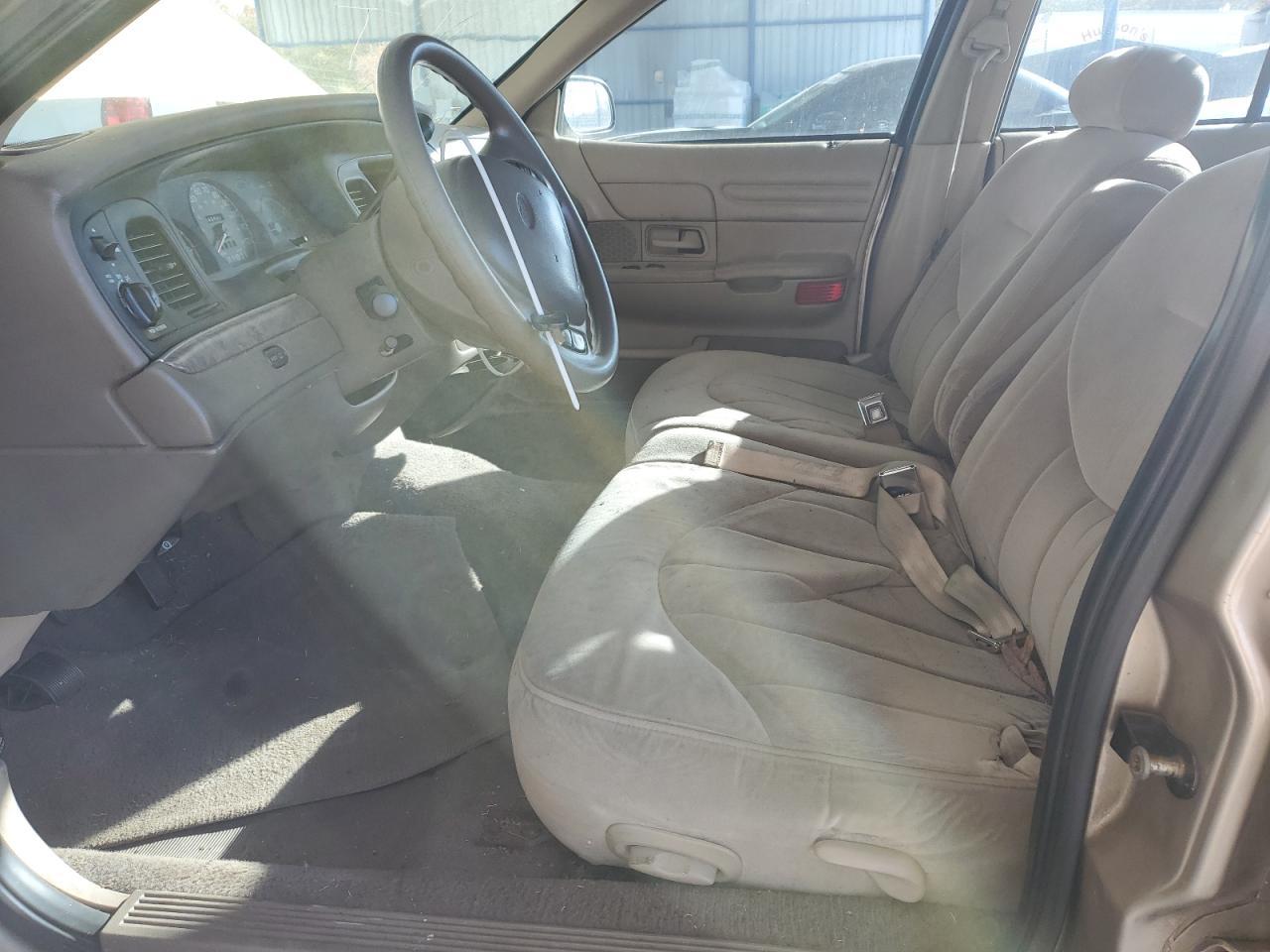2000 FORD Crown Victoria
