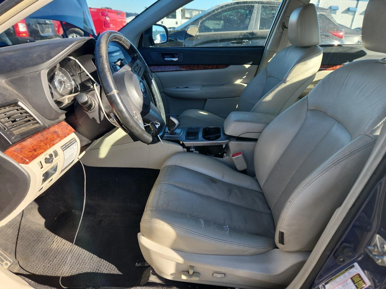 2010 SUBARU Legacy