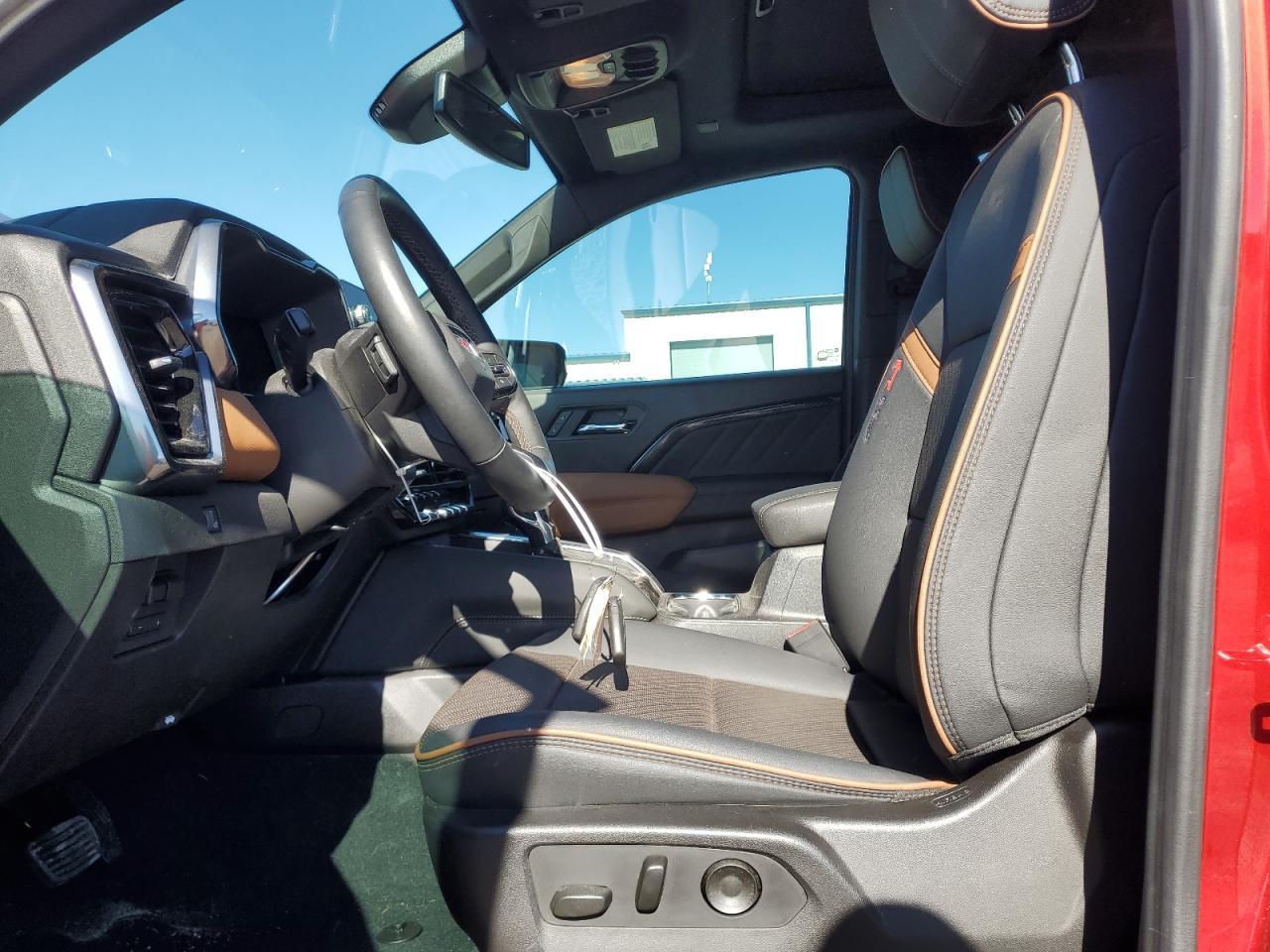 2025 GMC CANYON