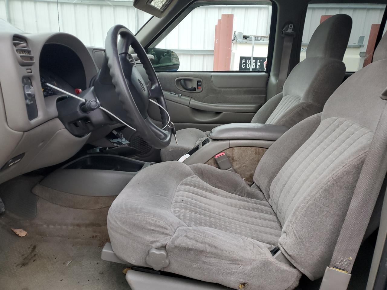 2001 CHEVROLET BLAZER