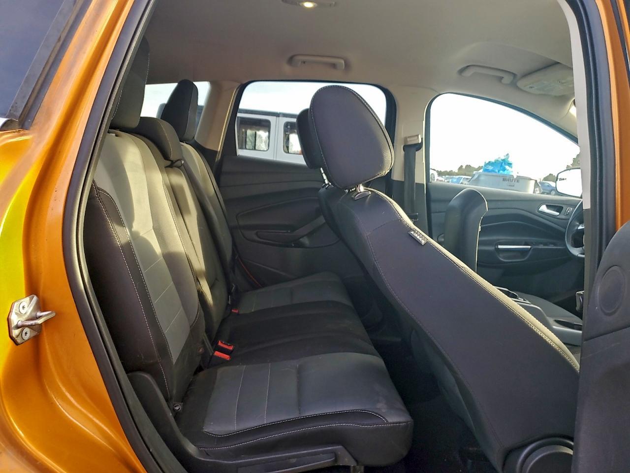 2016 FORD ESCAPE