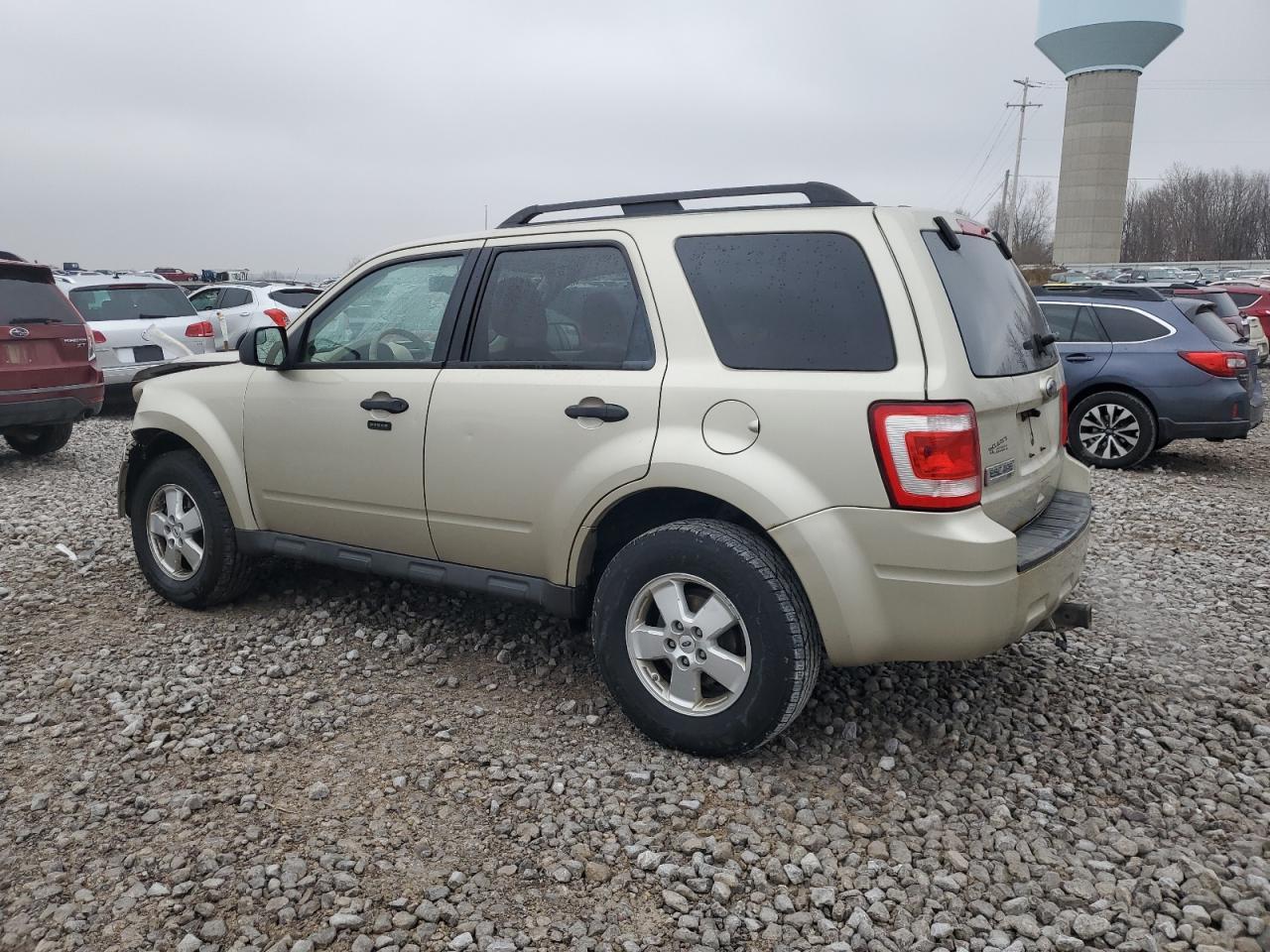 2010 FORD ESCAPE