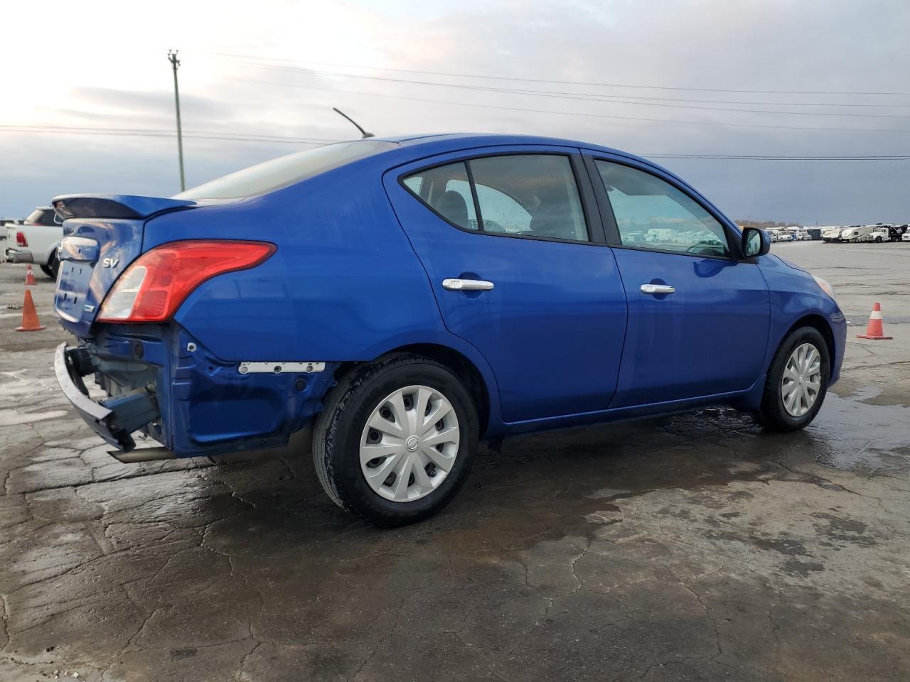 2013 NISSAN VERSA