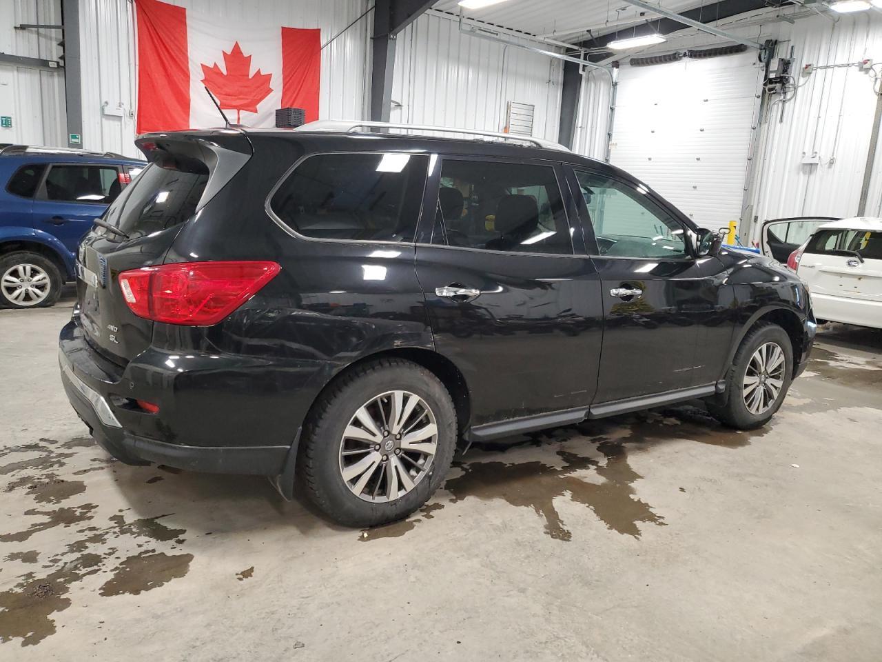 2018 NISSAN PATHFINDER
